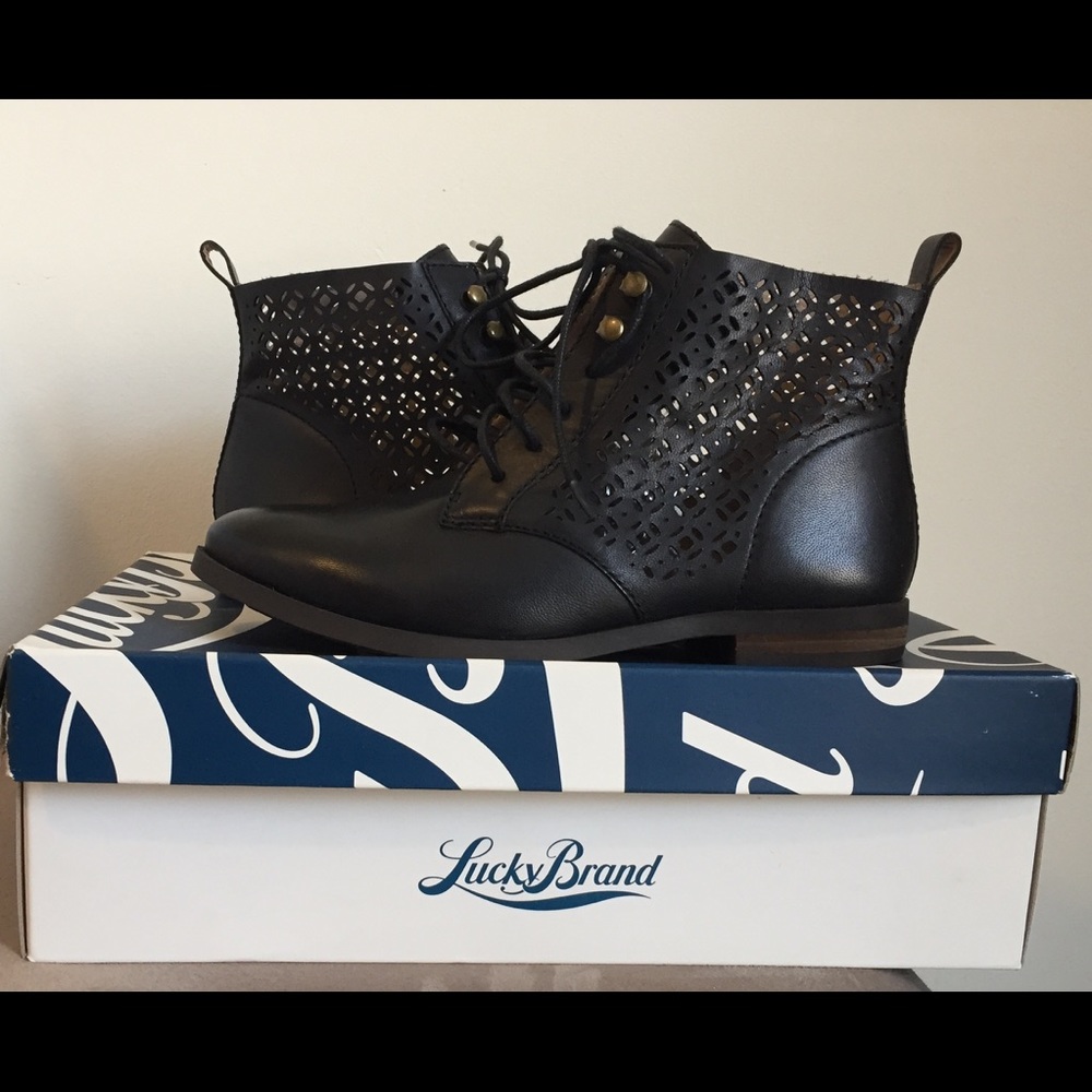Luckybrand laser-cut booties (Black) size 6.5